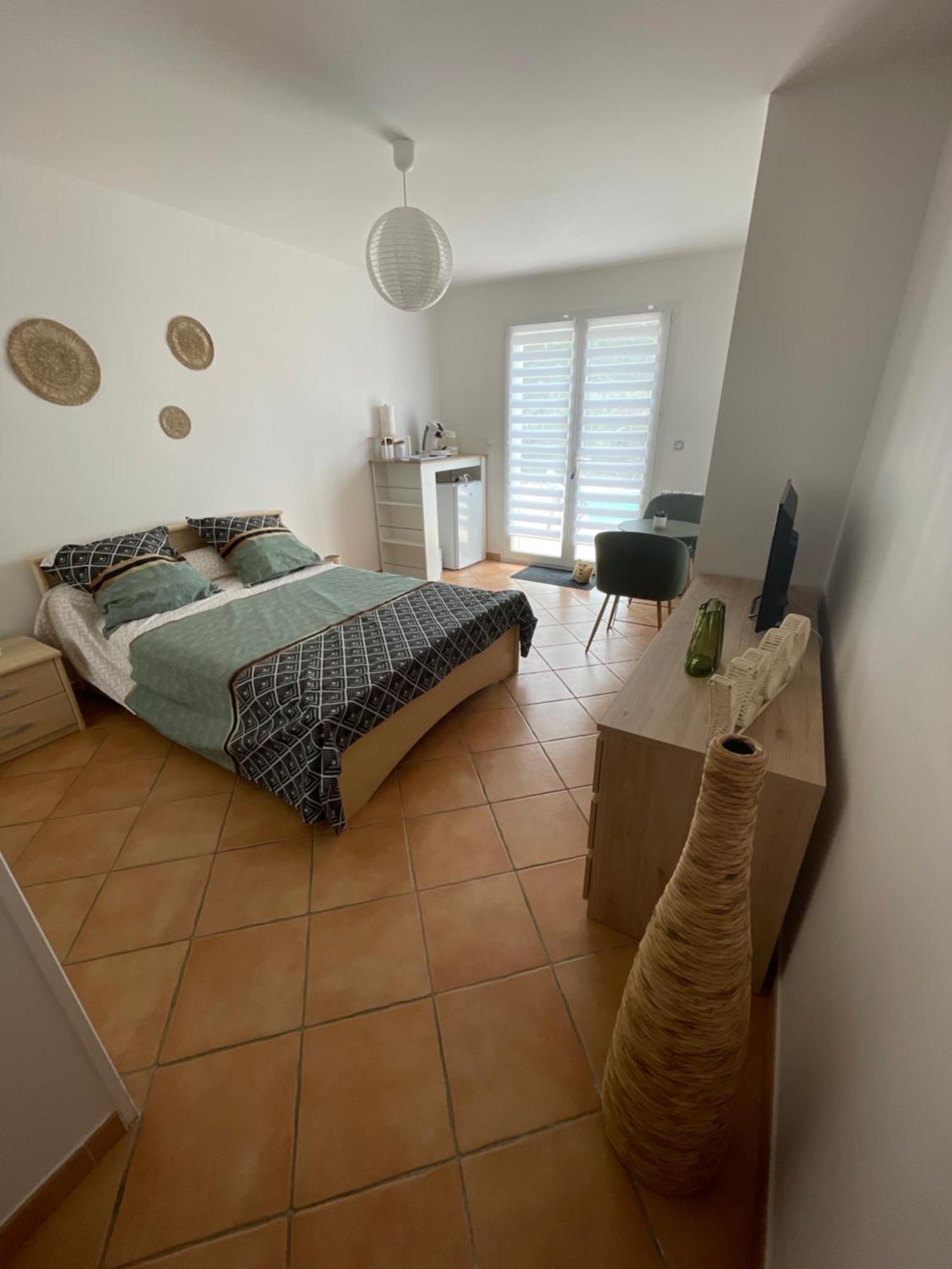 Villa Raphael Régusse Eksteriør billede